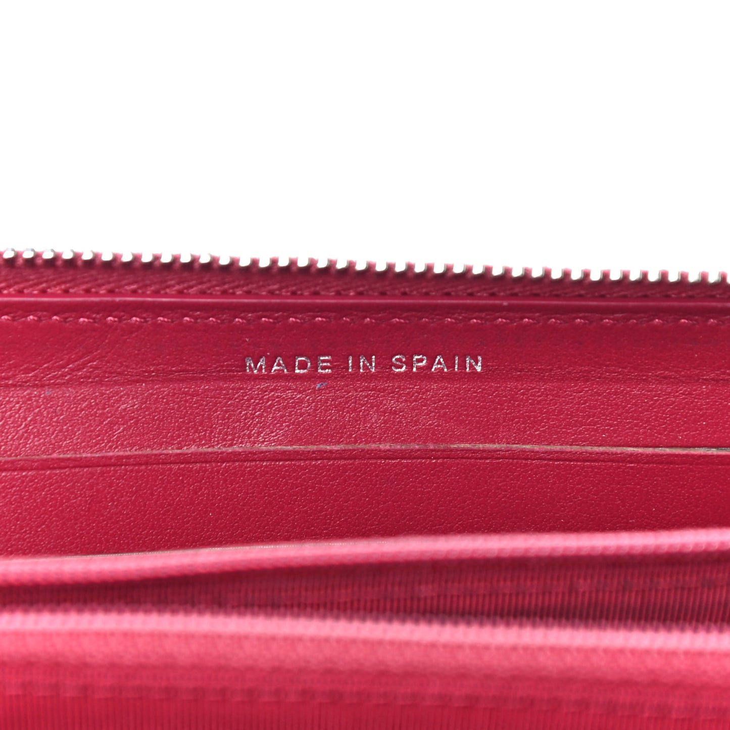 Caviar Quilted Medium Zip Around Wallet Red