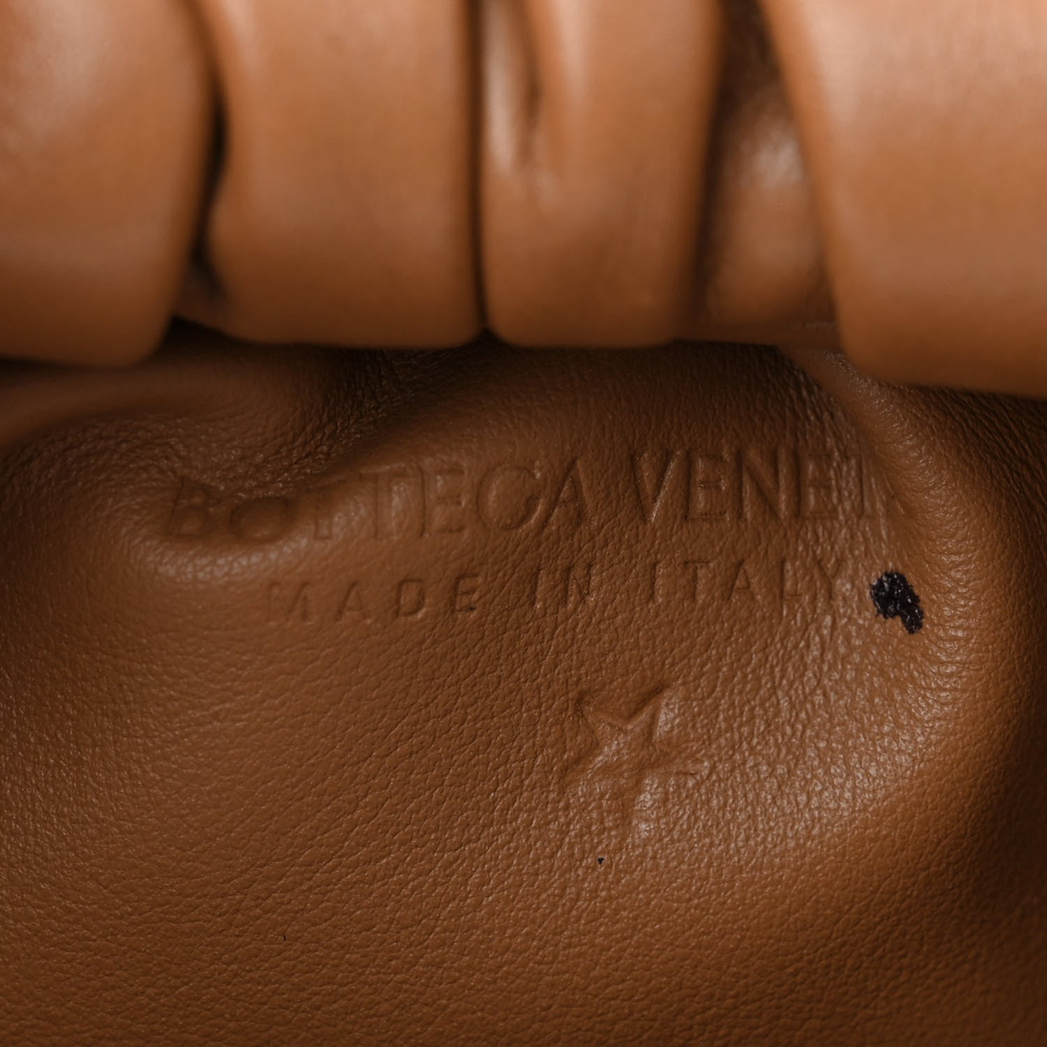 Bottega Veneta Smooth Butter Calfskin Small The Shoulder Pouch Cammello 6 of 10