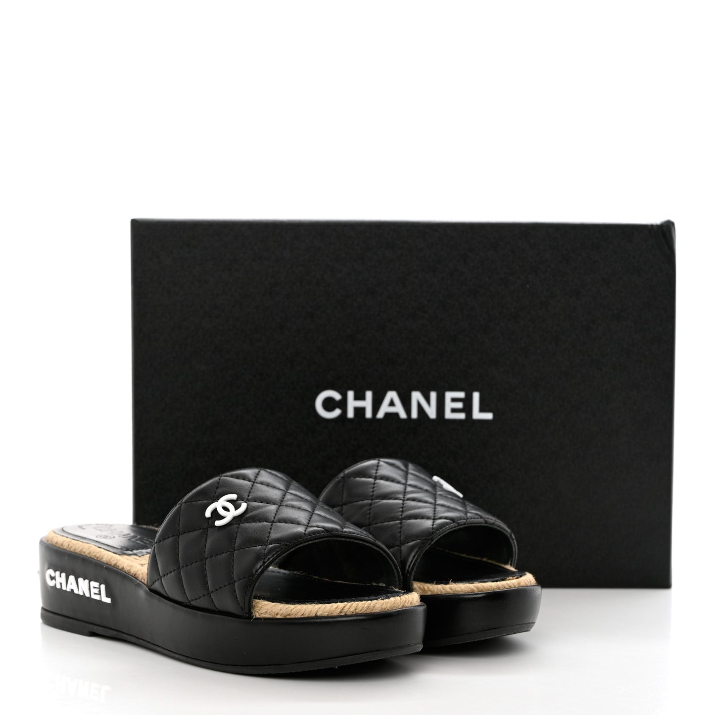 Lambskin Quilted CC Mules Sandals 36 Black White