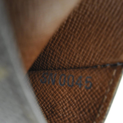 Louis Vuitton Monogram Ludlow Wallet 8 of 8