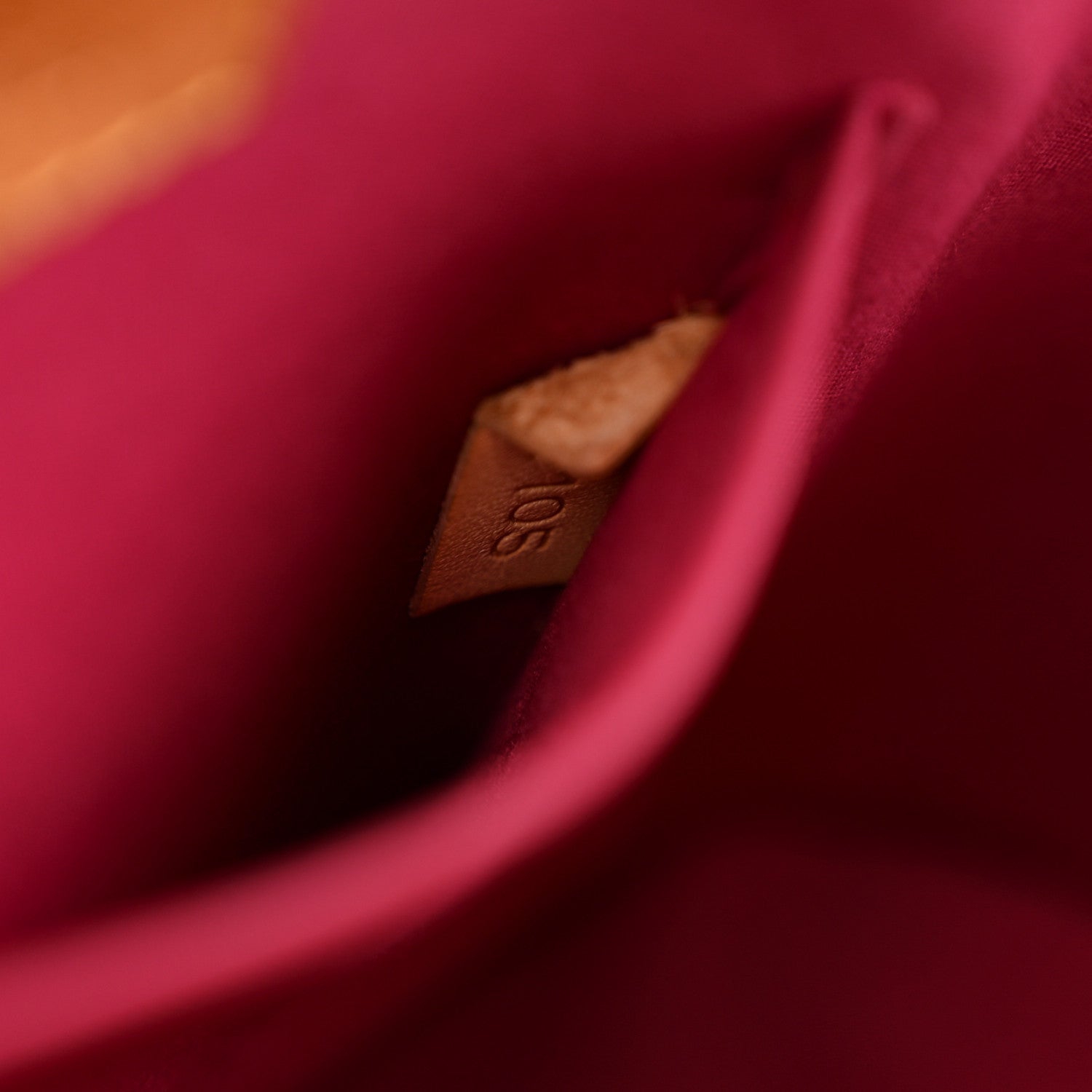 Louis Vuitton Vernis Alma BB Rose Indien 7 of 10