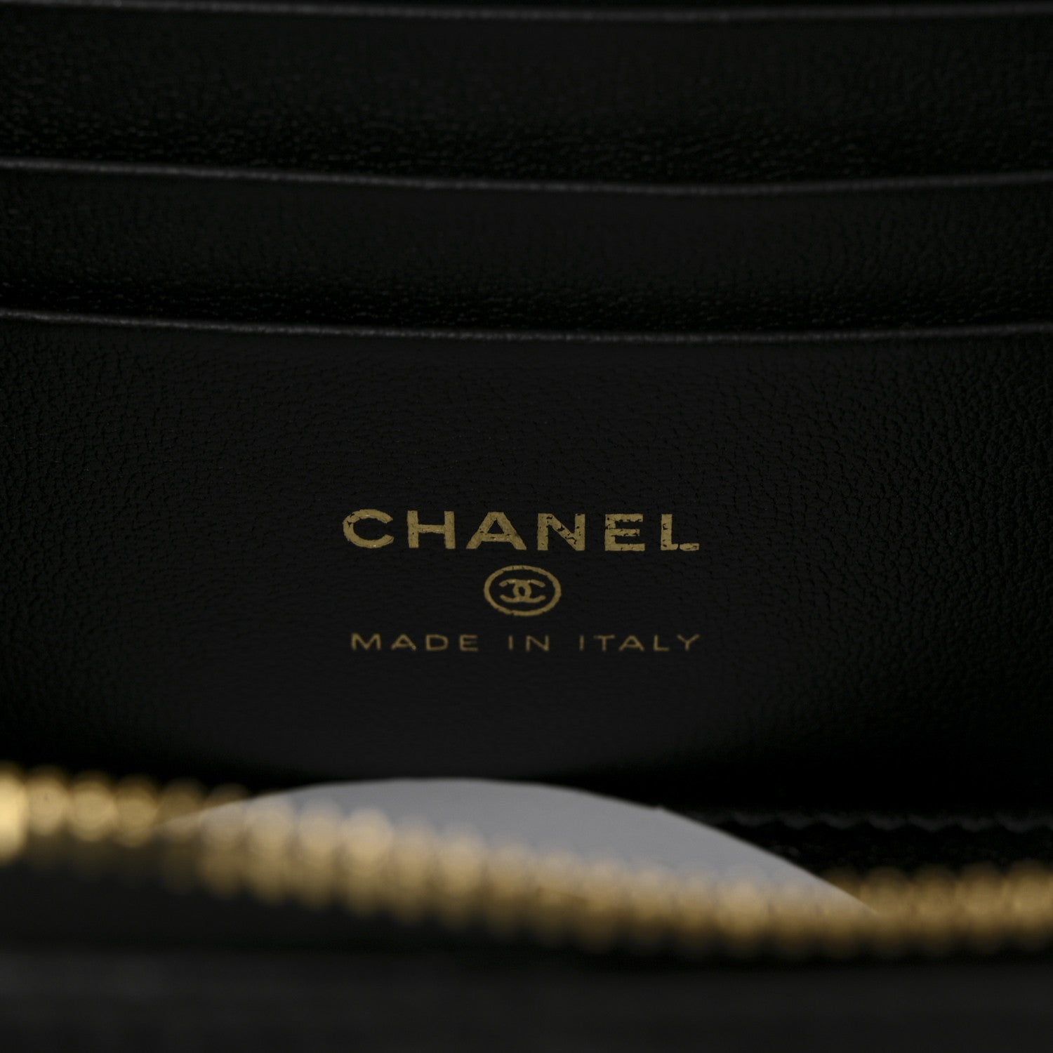 Chanel Shiny Lambskin Quilted Pearl Crush Small Vanity Case With Chain Black 6 of 10