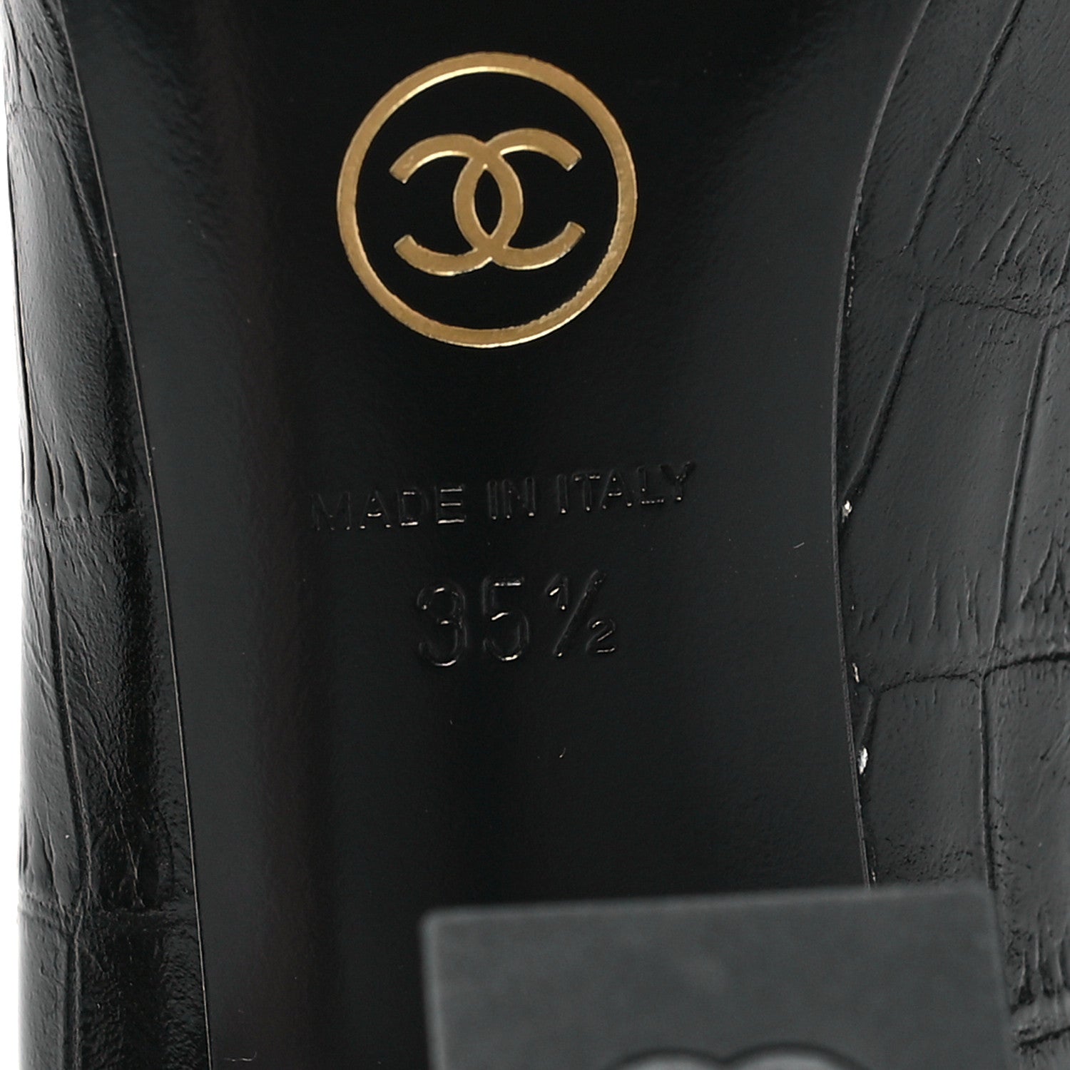 Chanel Crocodile Embossed Crumpled Patent Cap Toe Pumps 35.5 Black 7 of 8