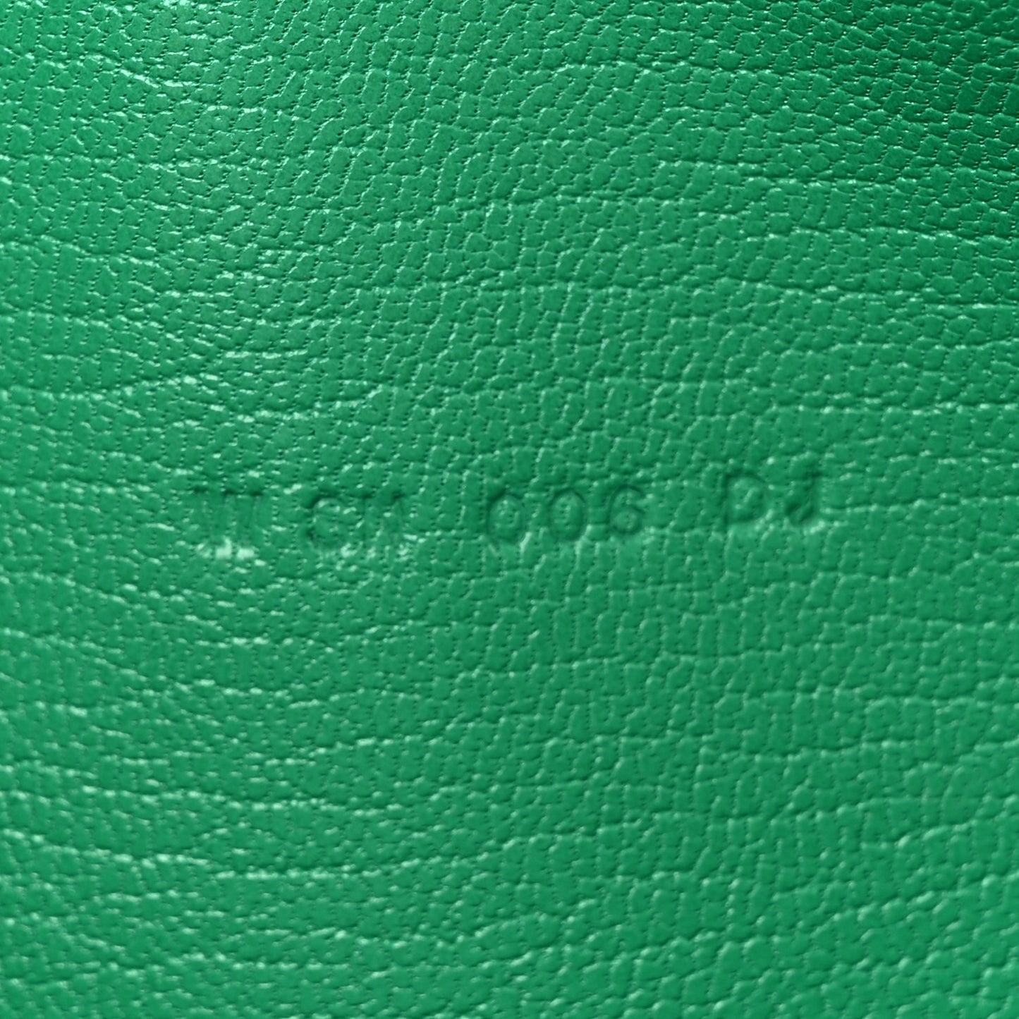 Chevre Chamkila Kelly Pocket Long Wallet Menthe