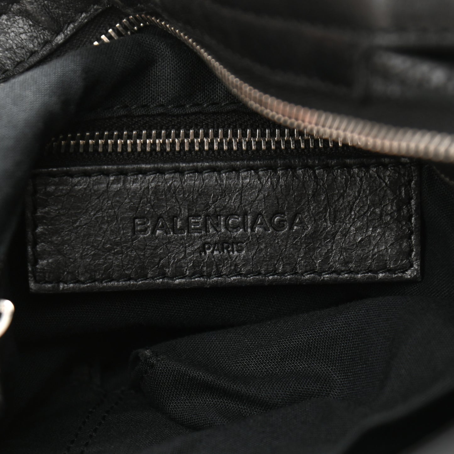 Agneau Giant 12 Silver Hardware Town Black