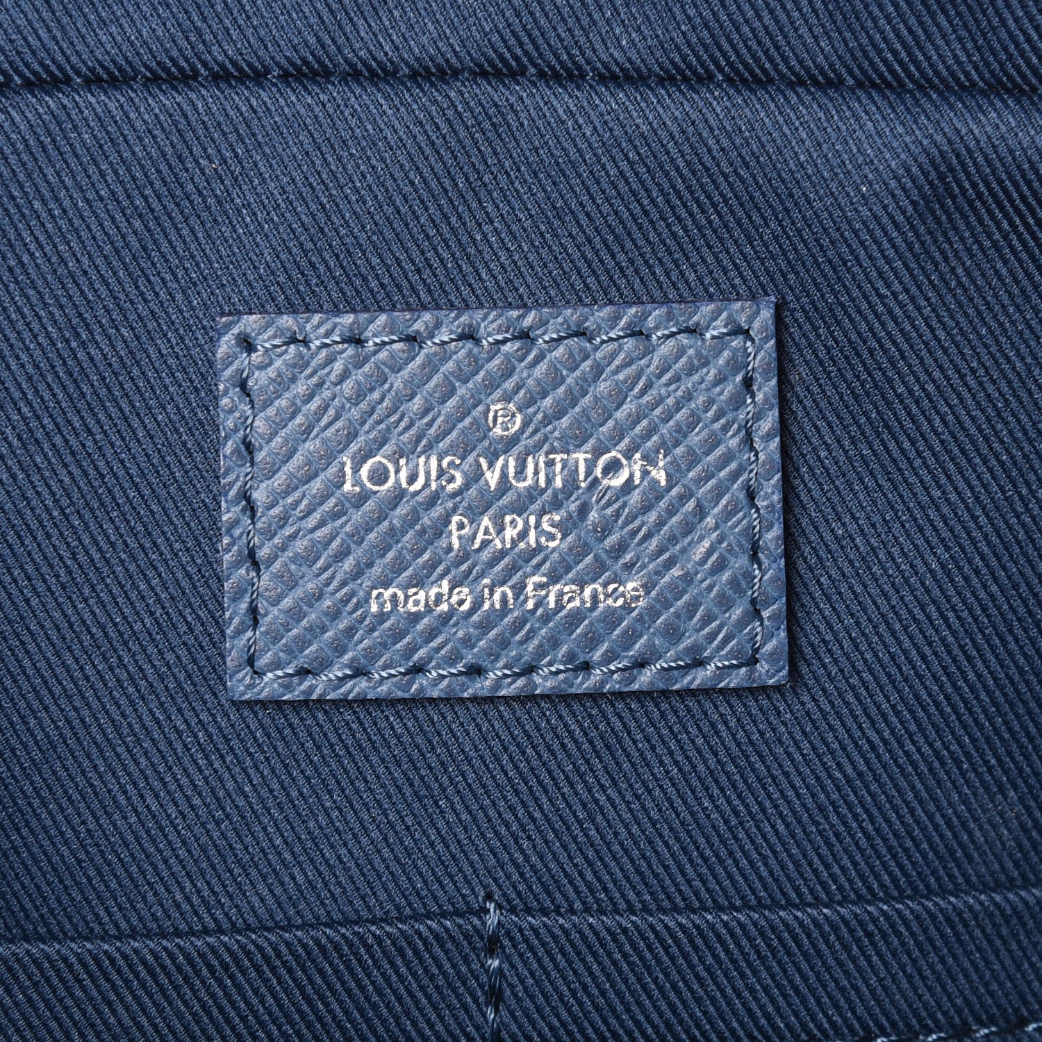 Louis Vuitton Taiga Porte-Documents Voyage PM Ocean 8 of 9