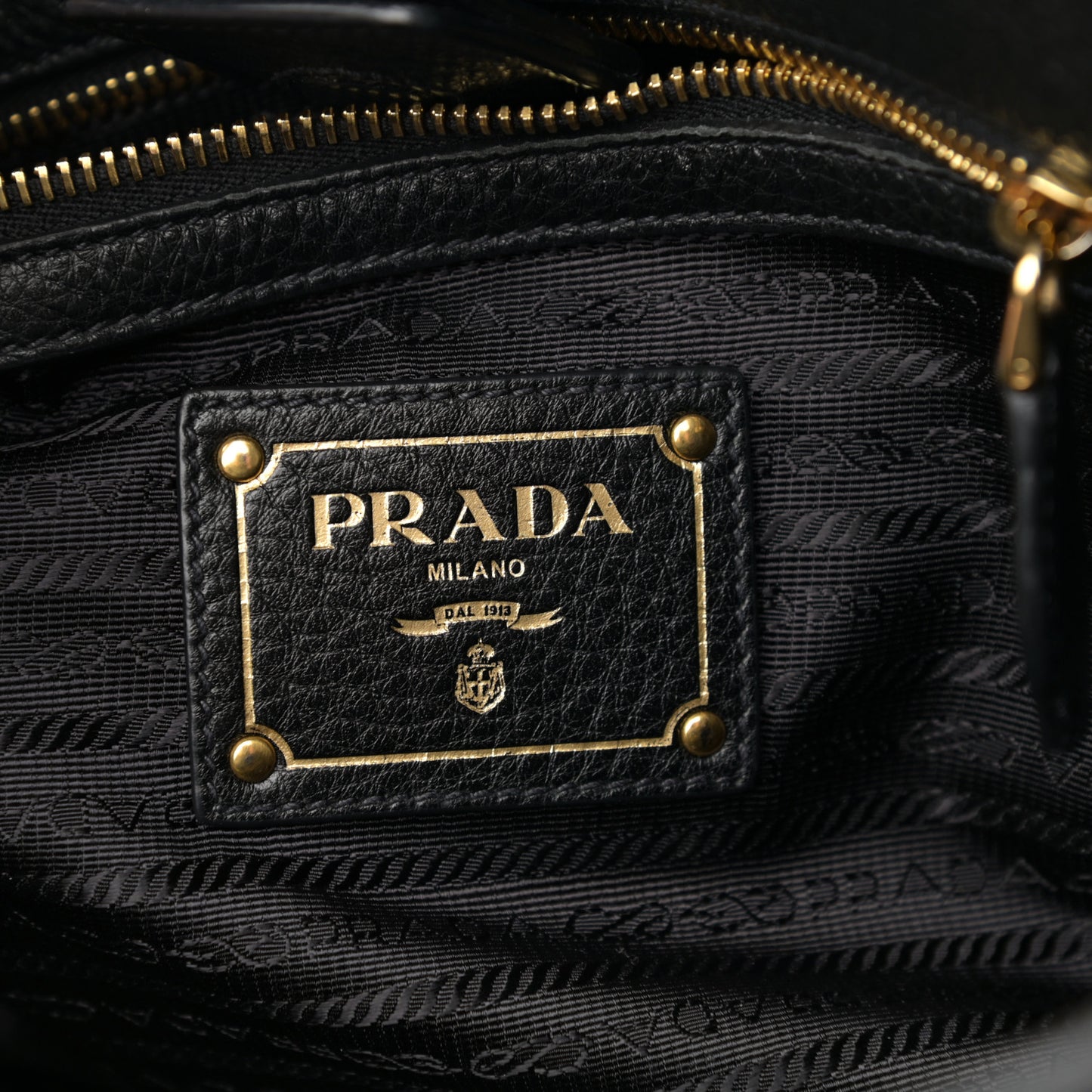 Vitello Phenix Tote Black