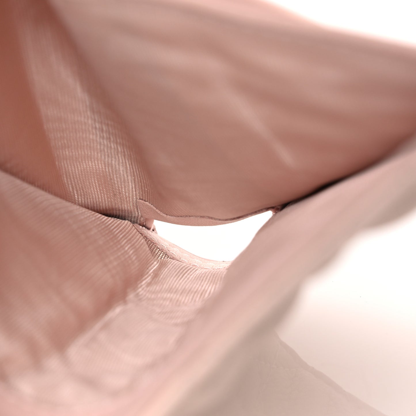 Grained Calfskin Supple Cannage Caro Dahlia Wallet Powder Pink