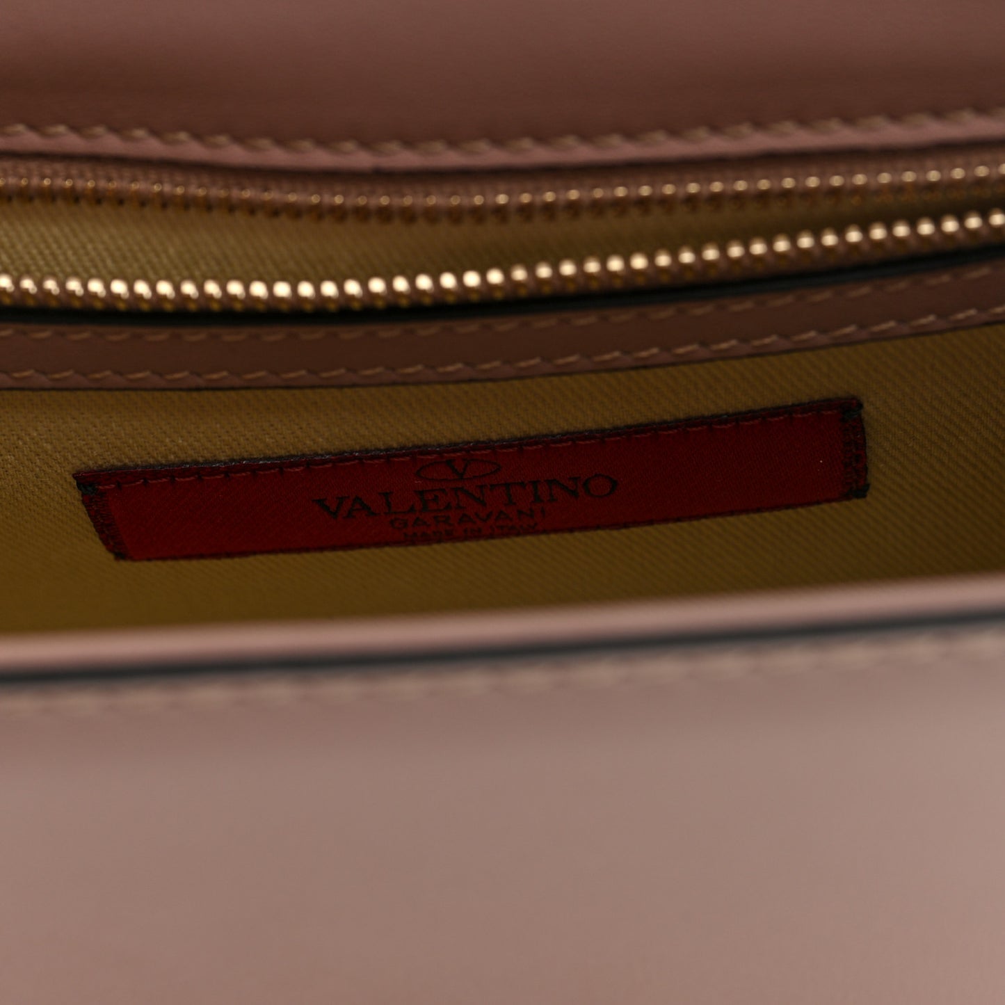 Vitello Small Glam Lock Rockstud Flap Poudre