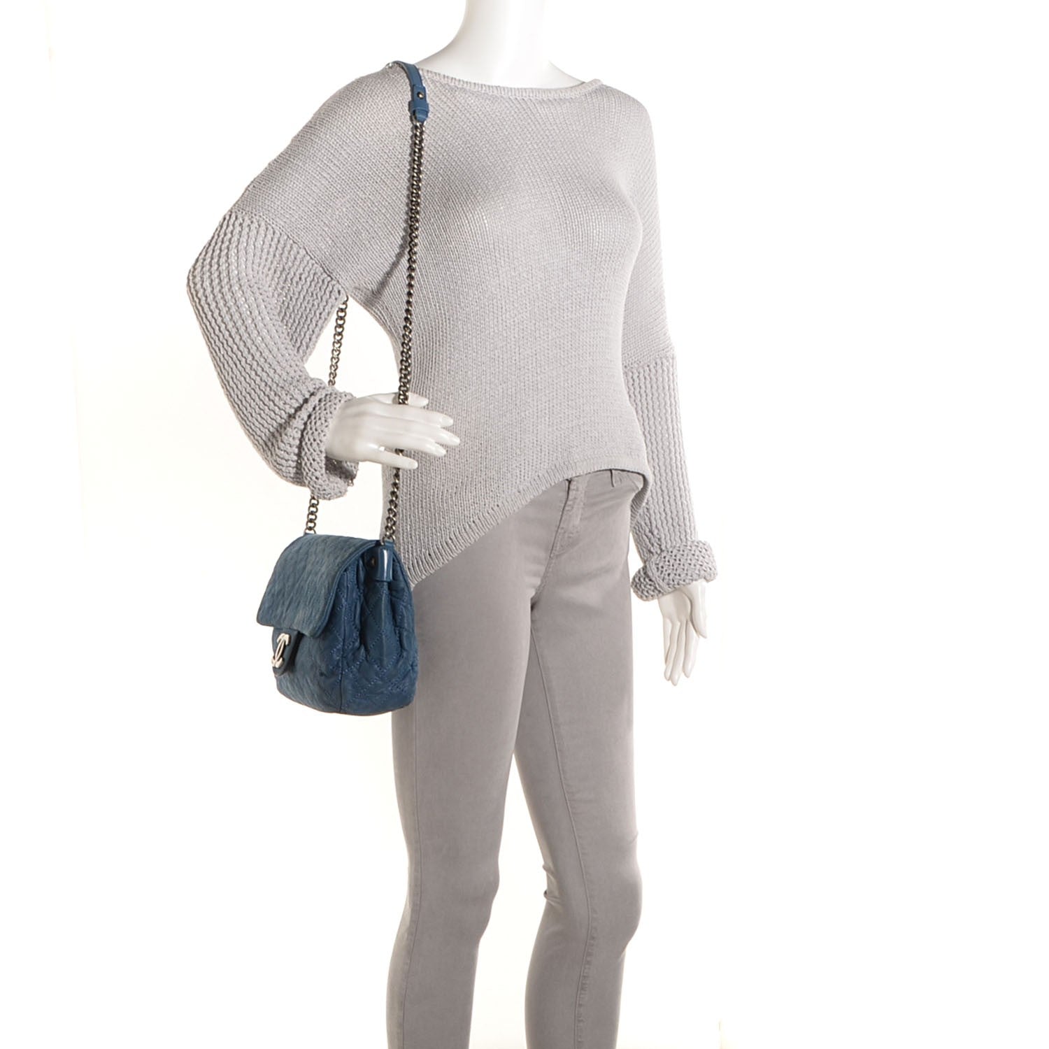 Chanel Iridescent Calfskin Coco Daily Large Flap Blue 2 of 7
