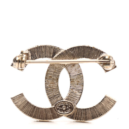 Chanel Pearl CC Brooch Light Gold 2 of 3