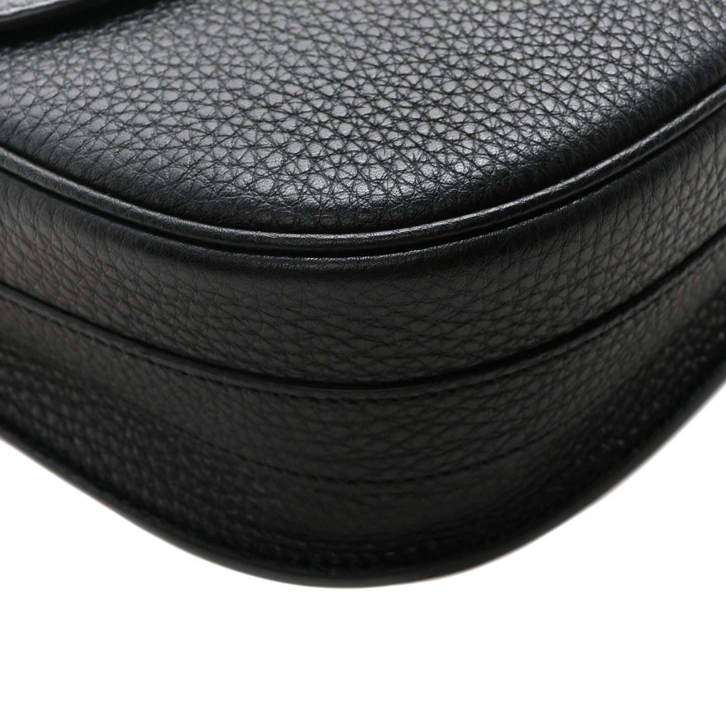 Grained Calfskin Medium Bobby Flap Black