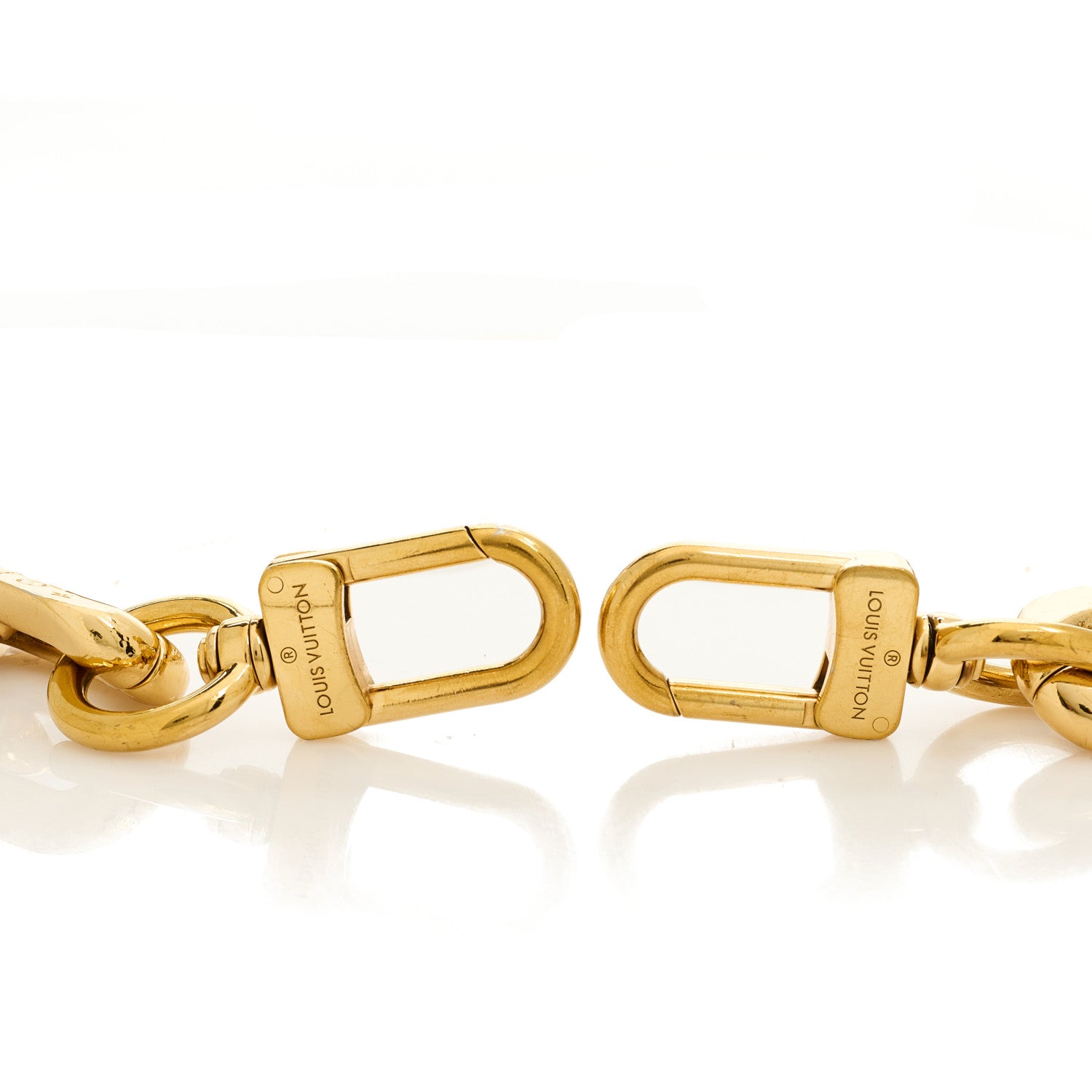 LOUIS VUITTON ゴールド バンパー・チェーンチャーム Louis Vuitton Metal Coussin Chain Strap Gold 1780219 – FASHIONPHILE