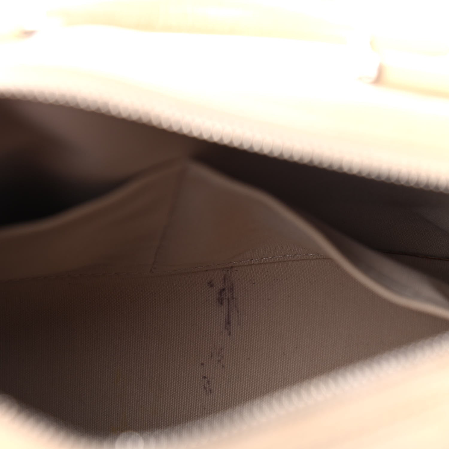 Louis Vuitton Epi Speedy 25 Ivory 5 of 5