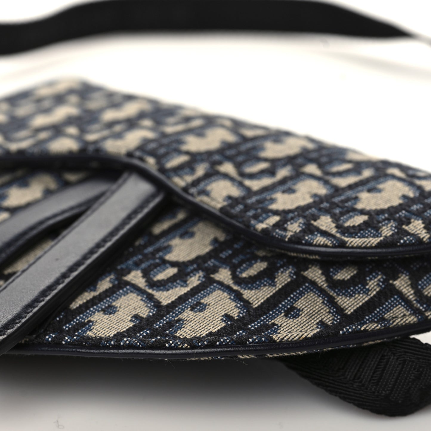 Oblique Saddle Belt Pouch Blue
