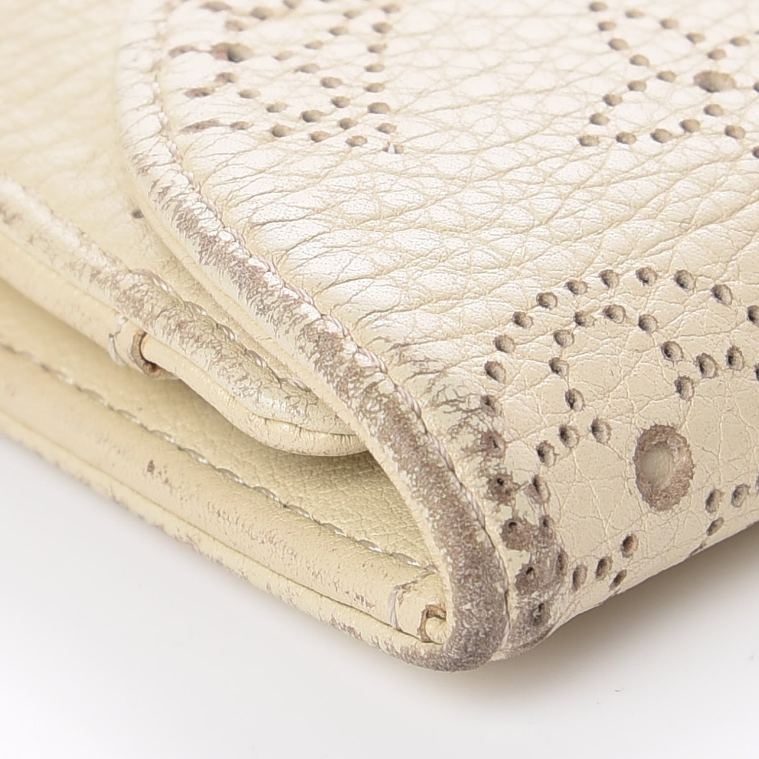 Louis Vuitton Mahina Amelia Wallet Ivory 14 of 16