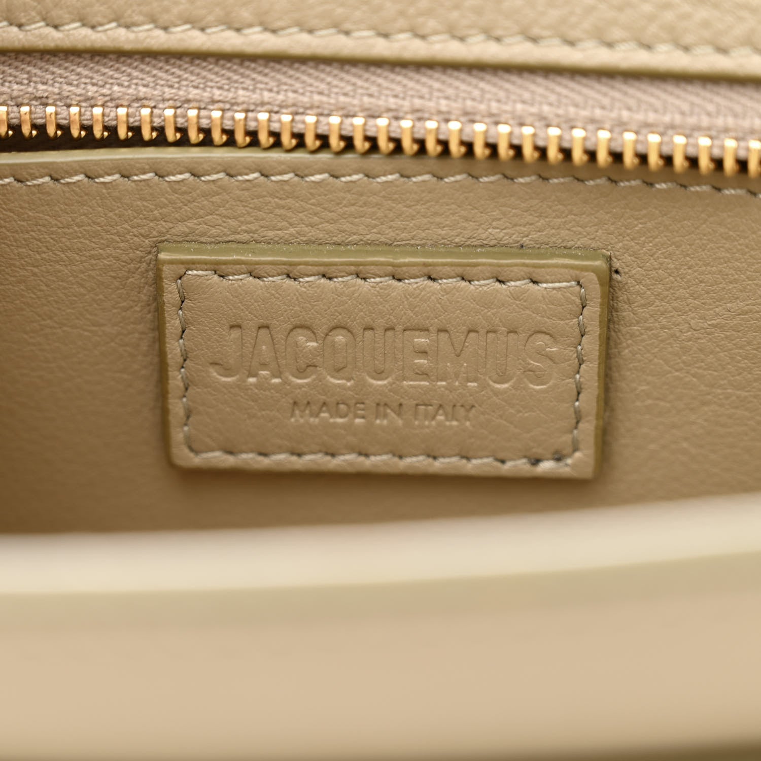Jacquemus Smooth Calfskin Le Sac Ciuciu Khaki 6 of 12
