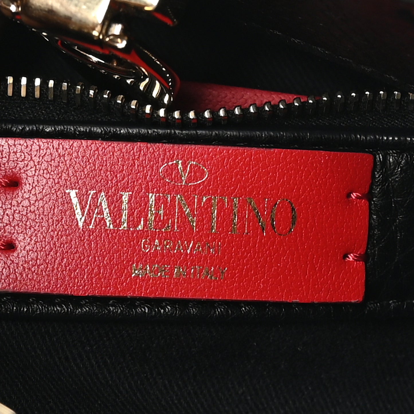 Grained Calfskin Small Rockstud Hobo Black