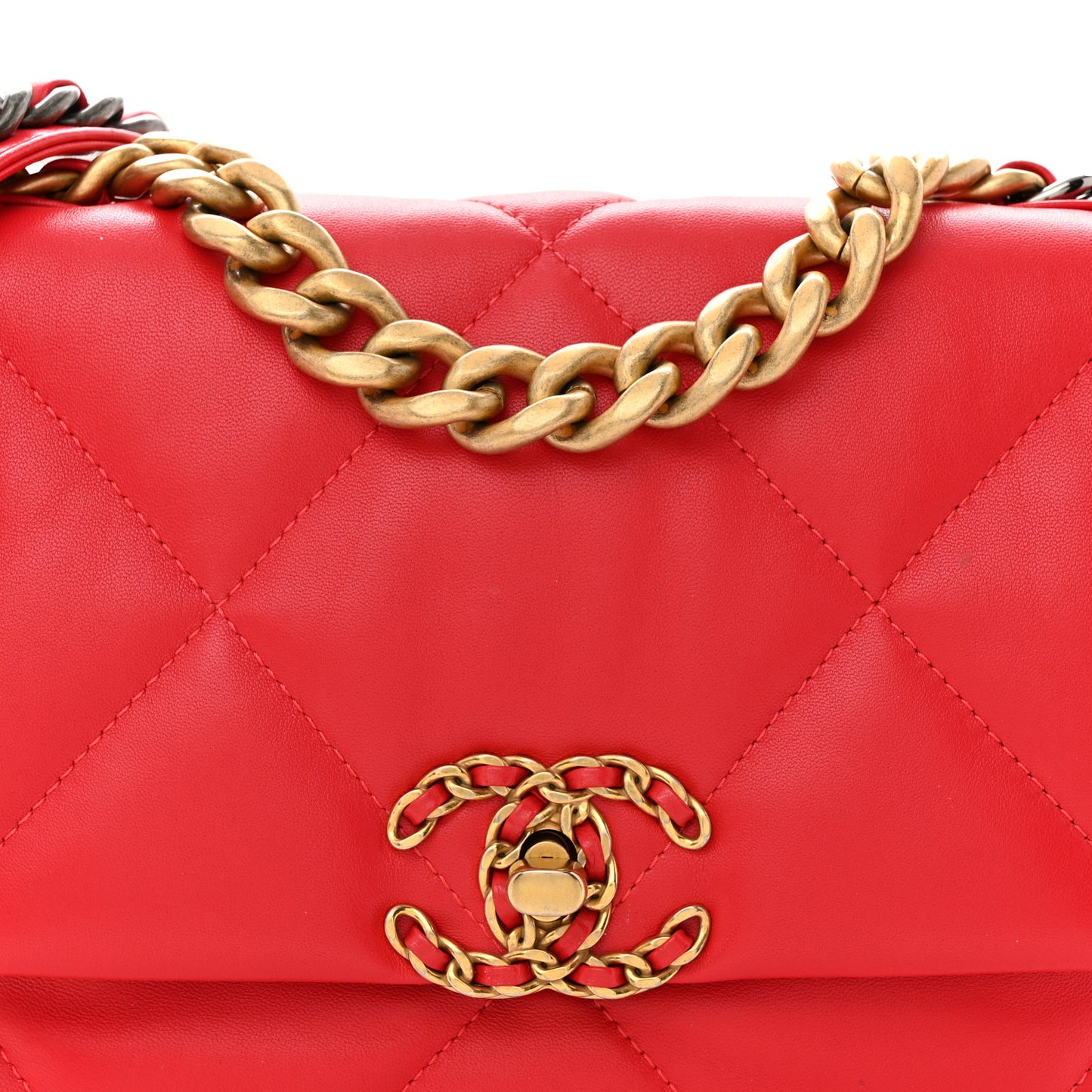 Lambskin Quilted Medium Chanel 19 Flap Red