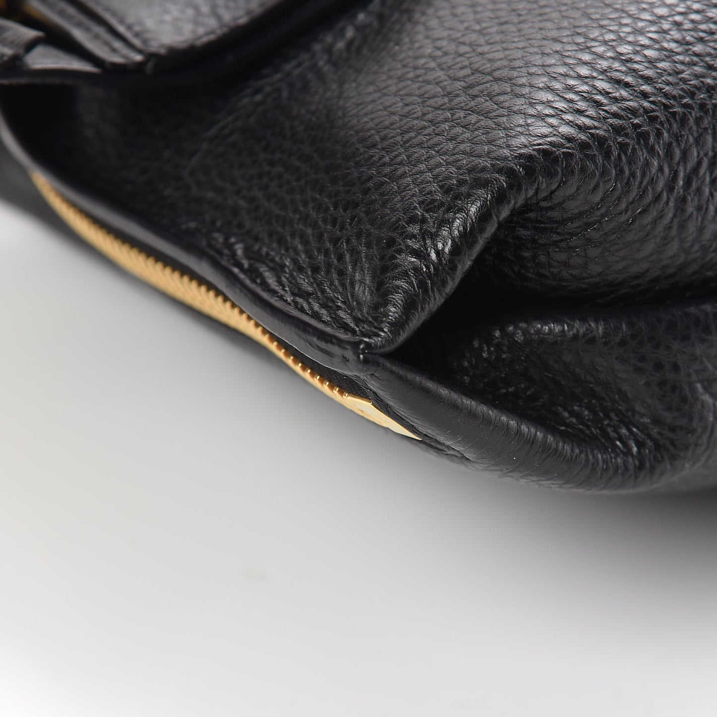 Grained Calfskin Large Alix Padlock Zip Shoulder Bag Black