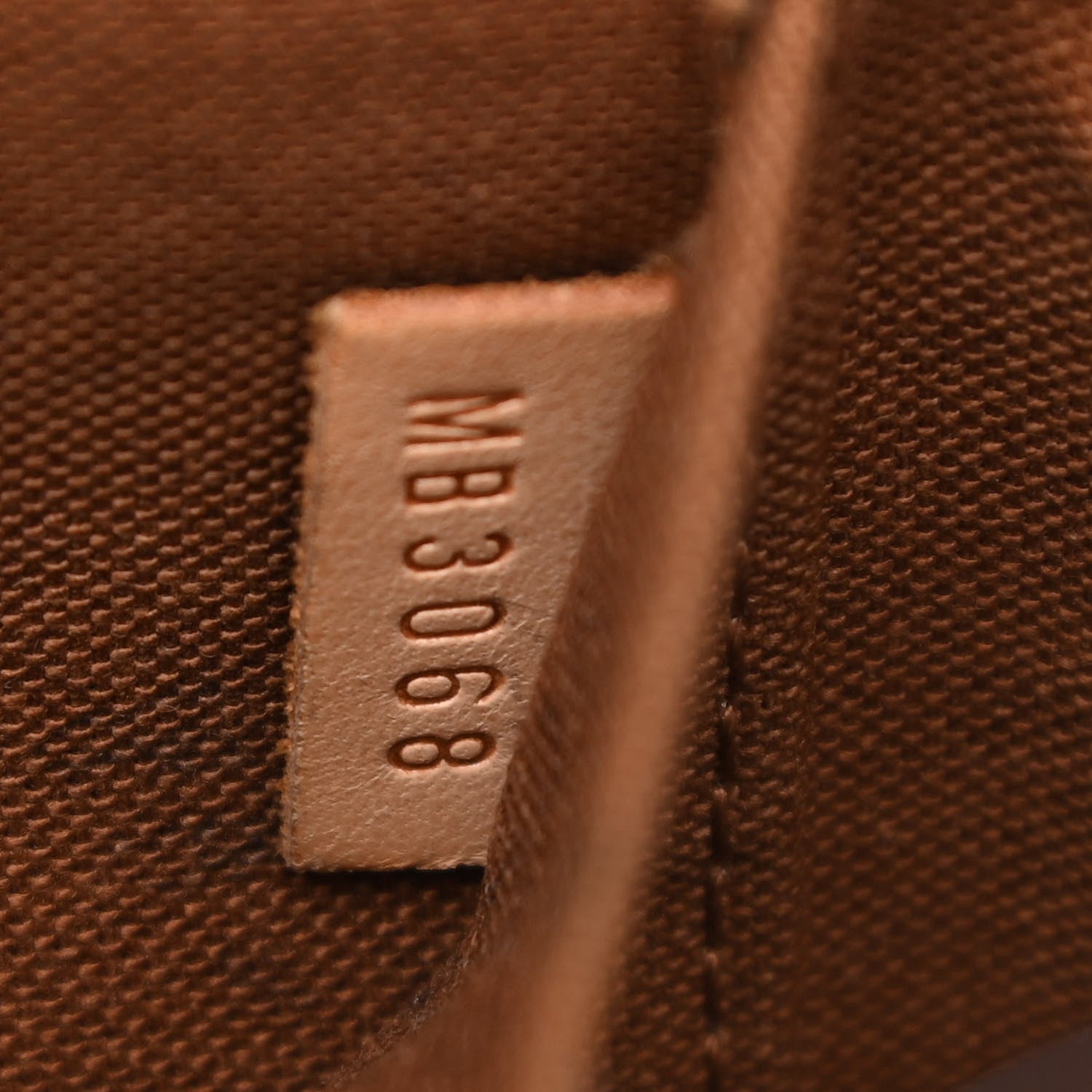 Louis Vuitton Monogram Tivoli GM 7 of 25