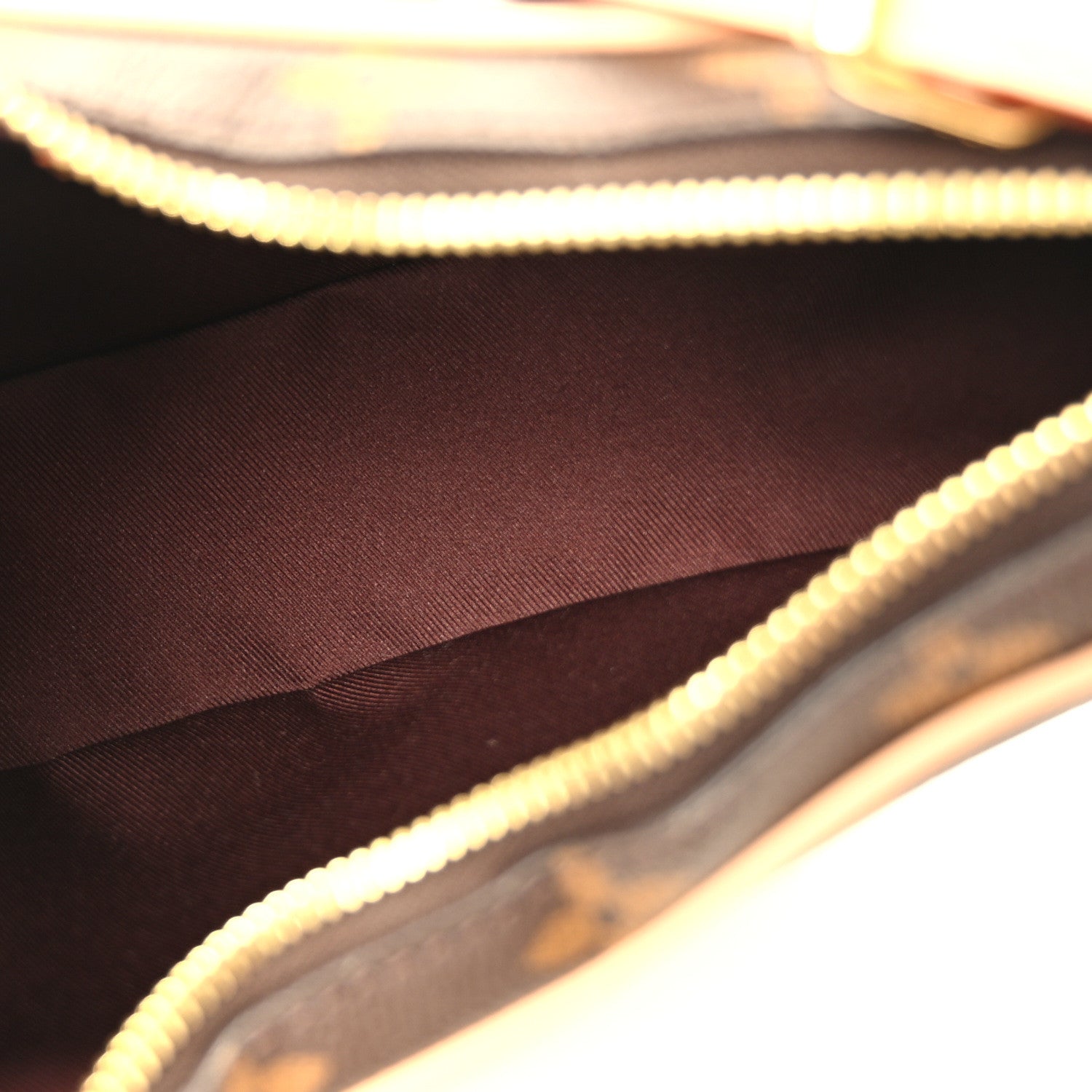 Louis Vuitton Monogram Croissant MM NM 6 of 10