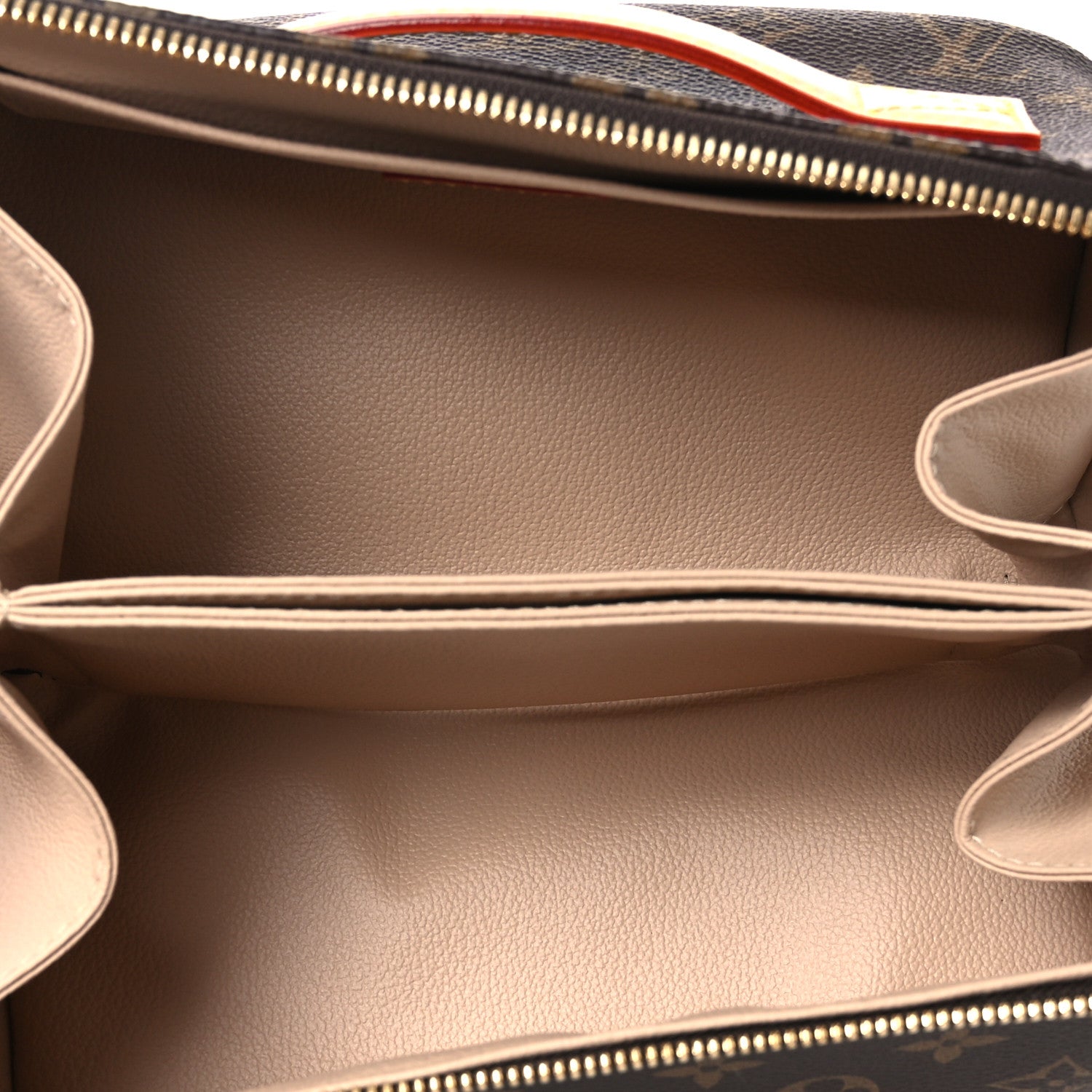 Louis Vuitton Monogram Toiletry Bag 5 of 9