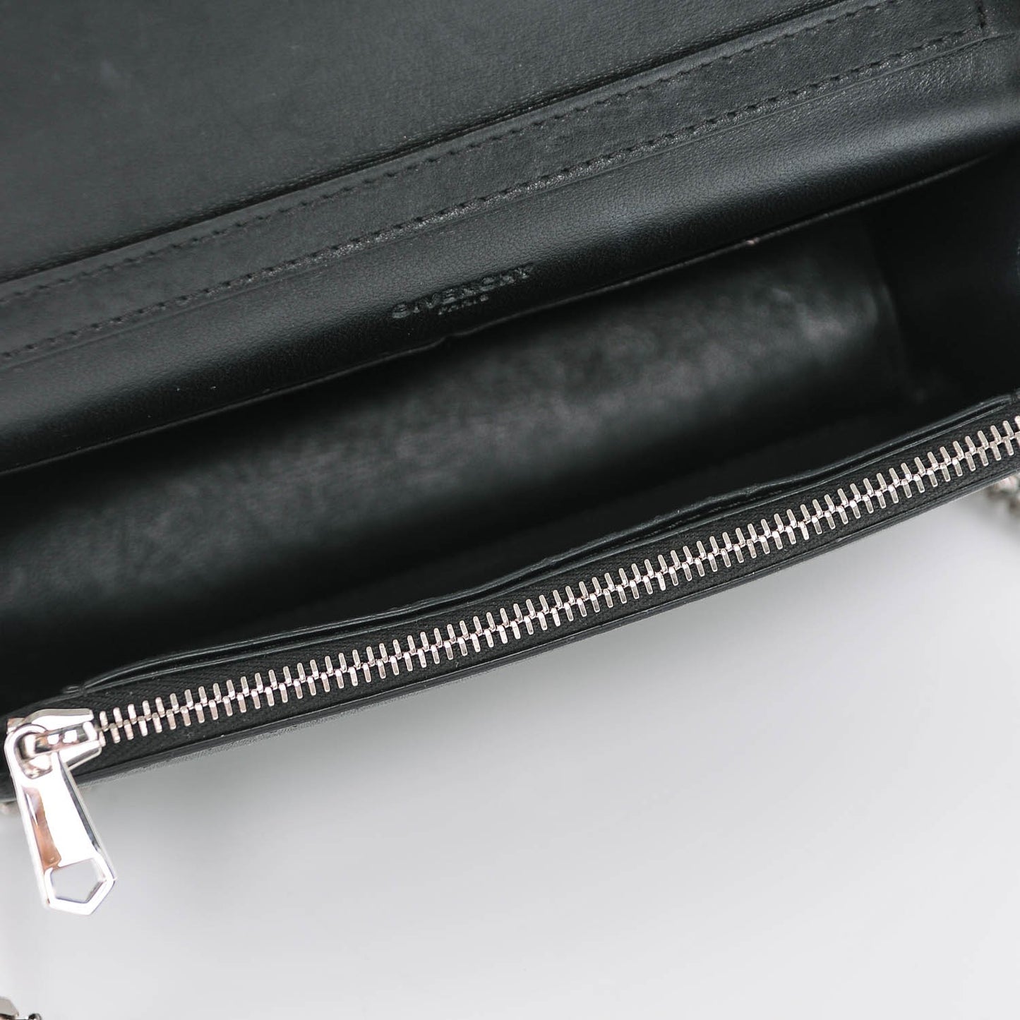 Calfskin Star Pandora Chain Wallet Black