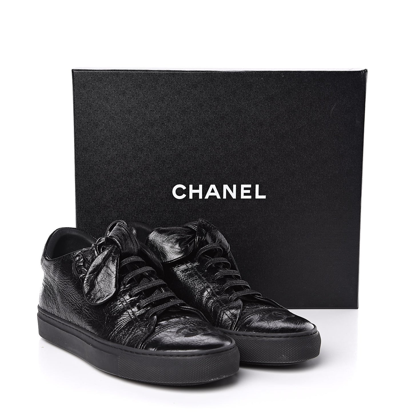 Crumpled Calfskin Womens CC Bow Sneakers 37 Black