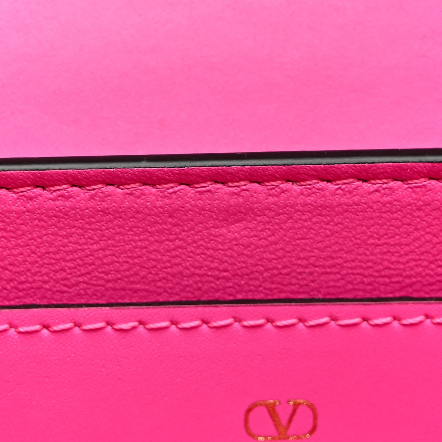Smooth Calfskin Enamel Tonal Small Rockstud23 Shoulder Bag Pink PP