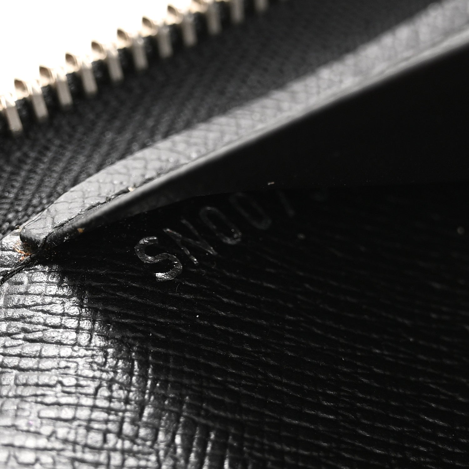 Louis Vuitton Epi Zippy Organizer Wallet Black 7 of 16