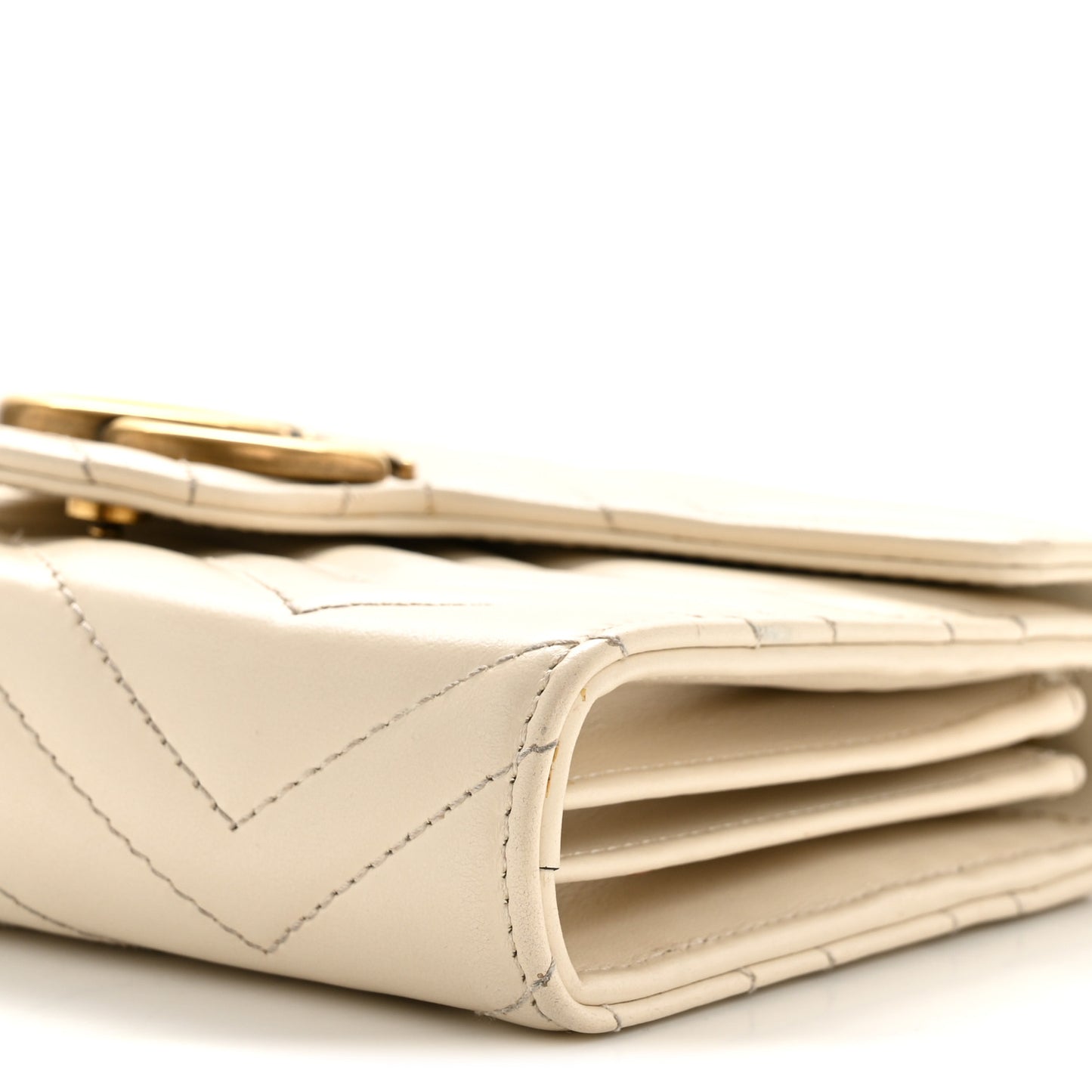 Calfskin Matelasse GG Marmont Chain Wallet Mystic White