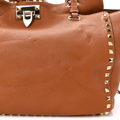 Valentino Garavani Pebbled Calfskin Medium Rockstud Tote Light Cuir 11 of 11