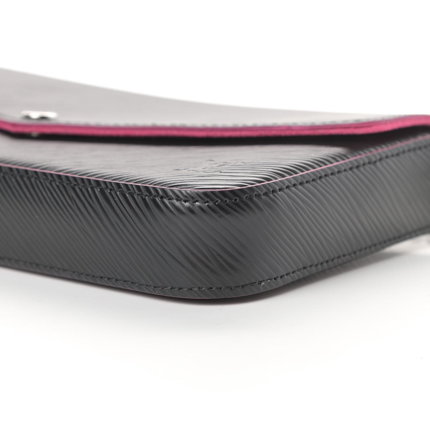 Epi Pochette Felicie Black Hot Pink