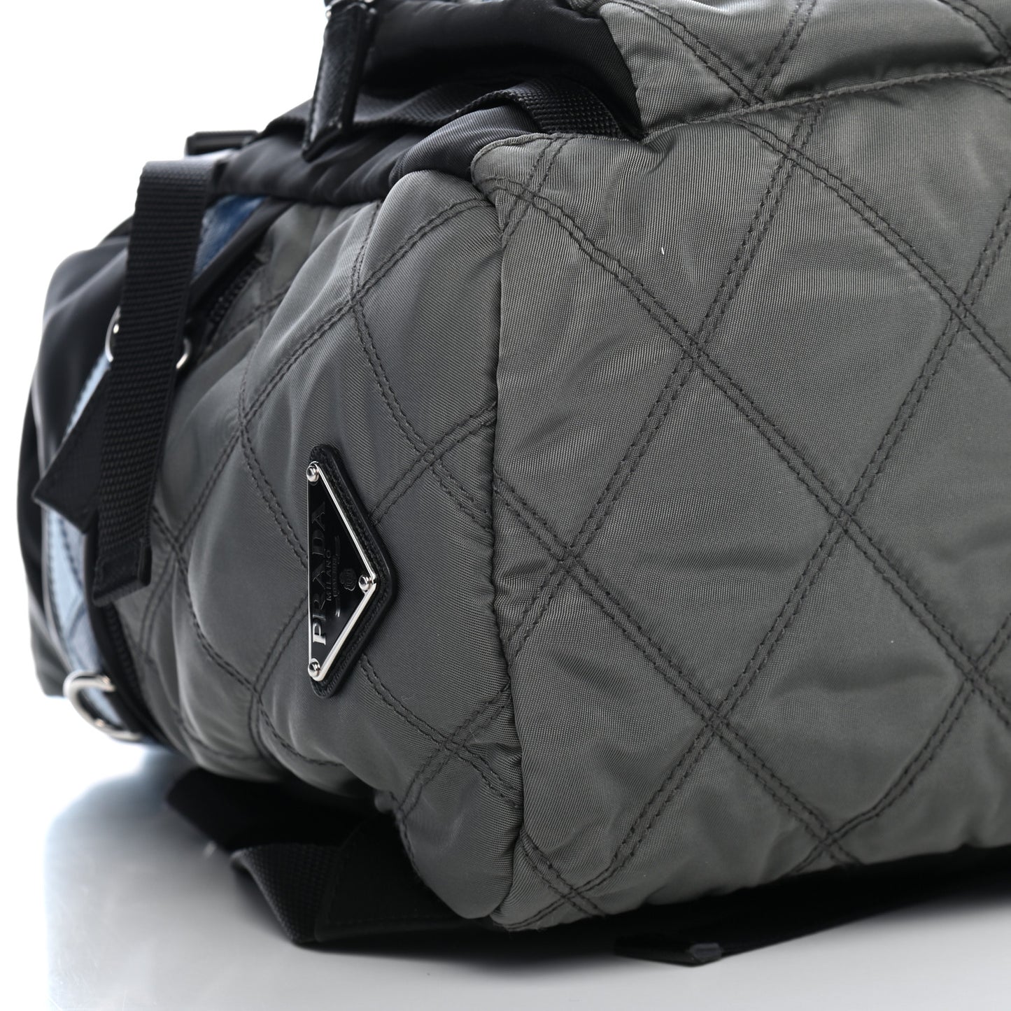 Tessuto Nylon Impunturato Double Buckle Backpack Ardesia Black