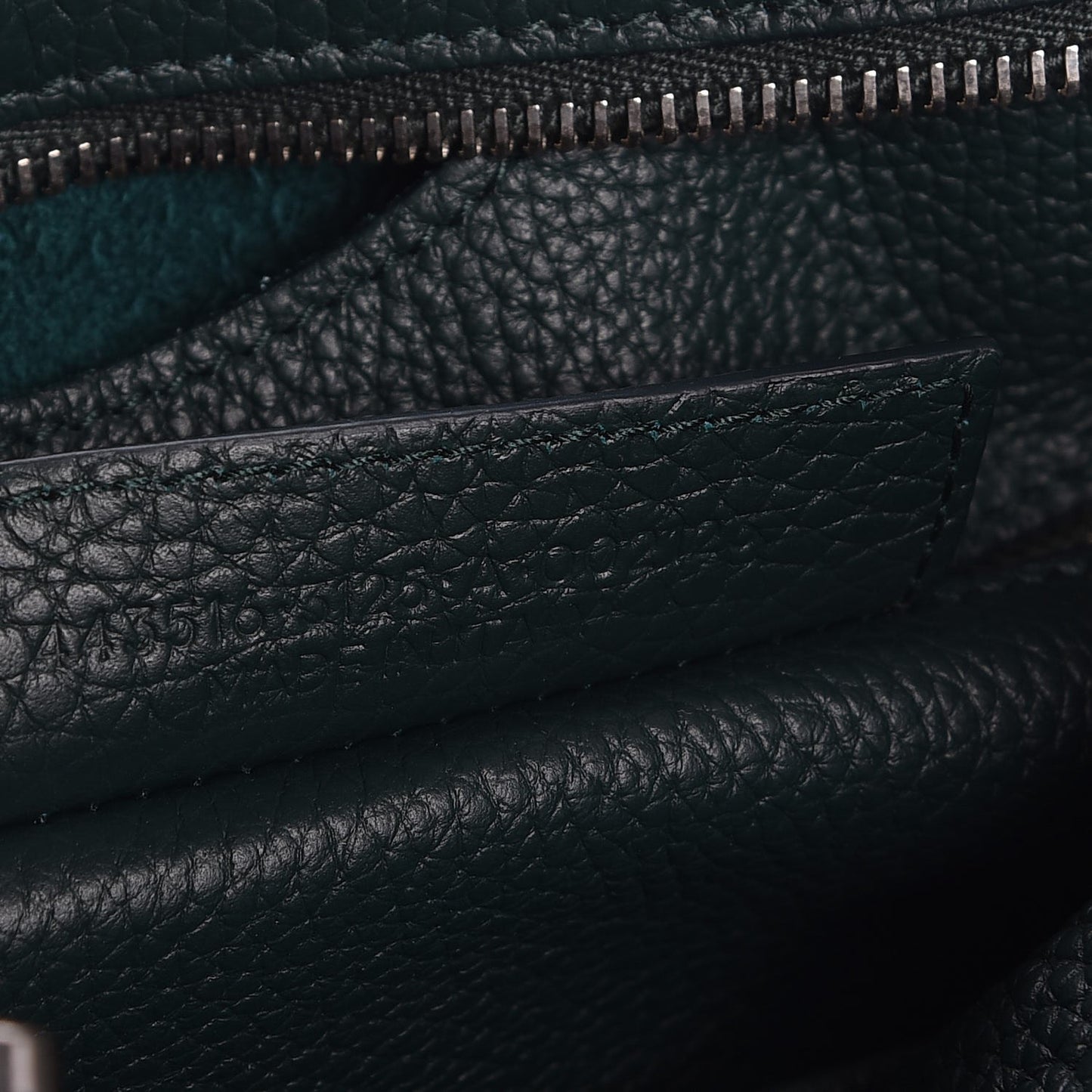 Veau Grana Perforated Blackout Hardware S City Verde
