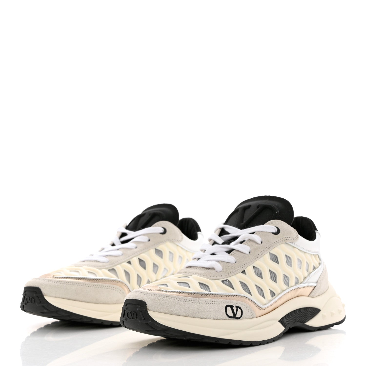 Valentino Garavani Suede Neoprene Mesh Womens Ready Go Runner Sneakers 40 Light 40 Ivory Black 3 of 9