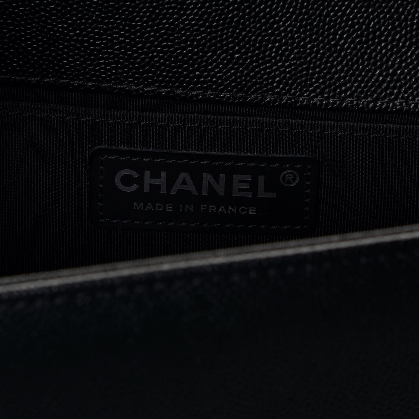 Caviar Quilted Medium Boy Flap Black