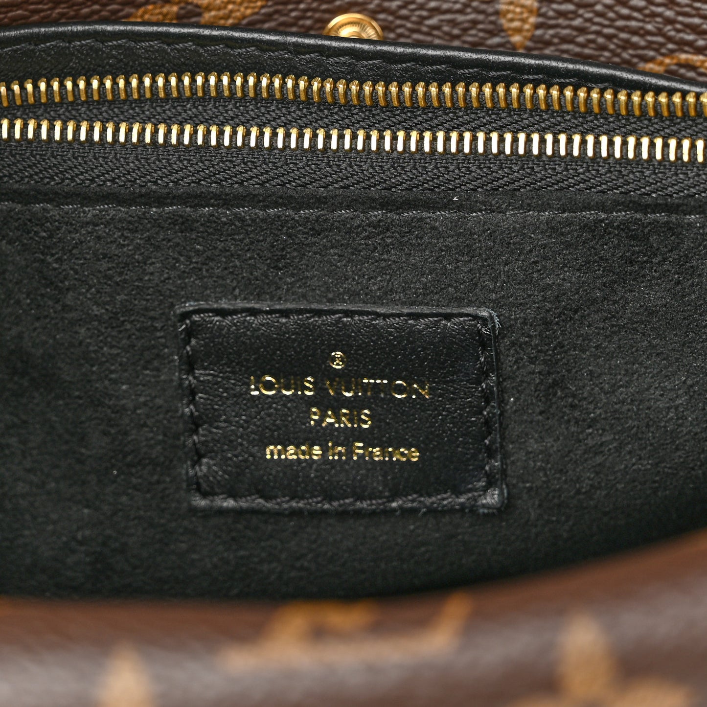 Monogram Double V Black