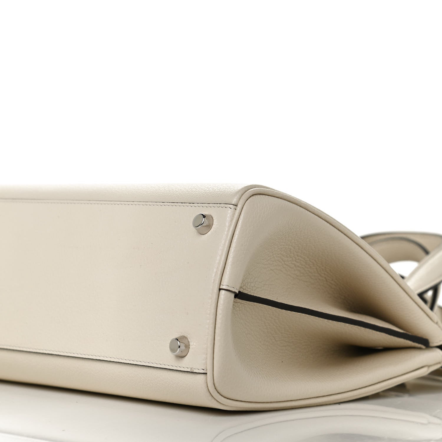 Gucci Grainy Calfskin Small Zumi Top Handle Bag Mystic White 10 of 10