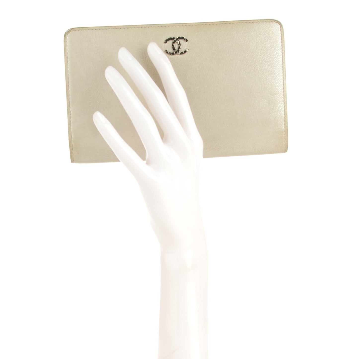 Caviar Sevruga Yen Wallet Pearl