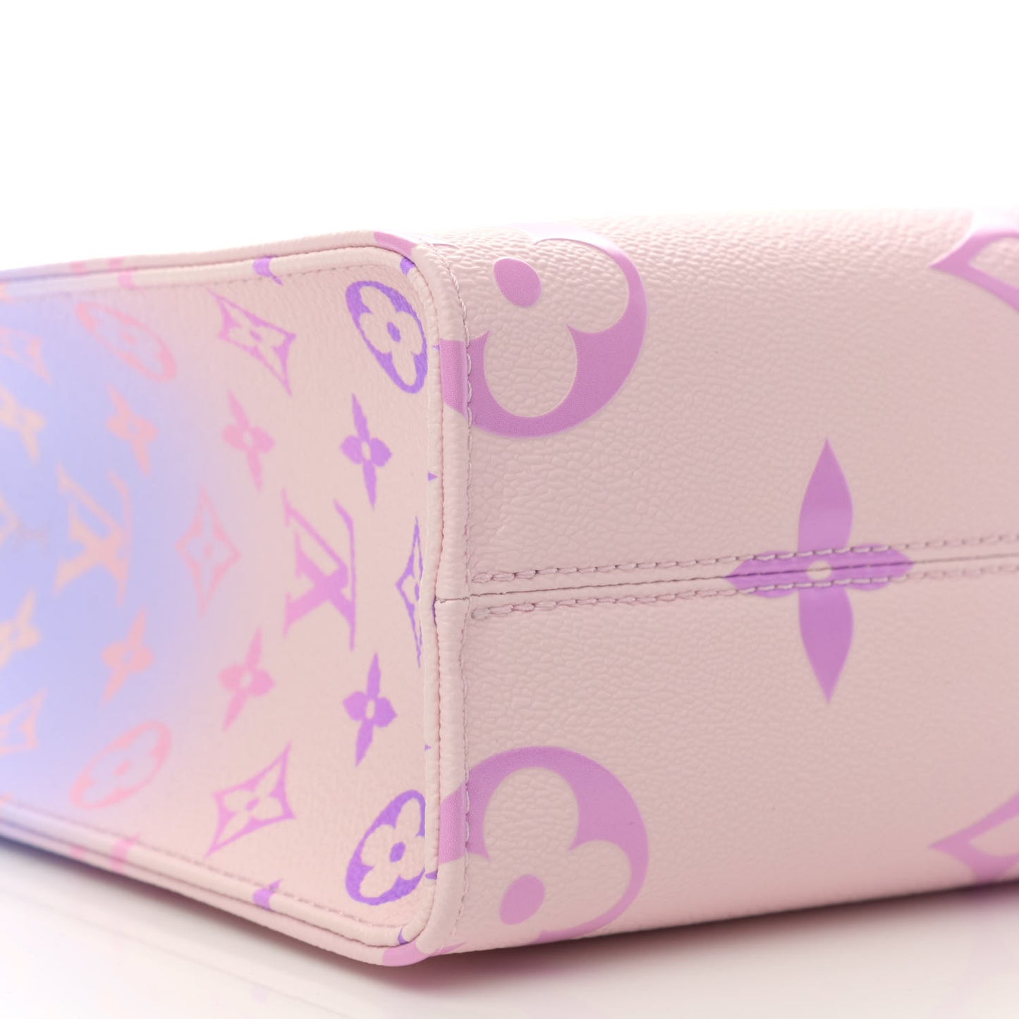 Monogram Giant Spring In The City Onthego PM Sunrise Pastel