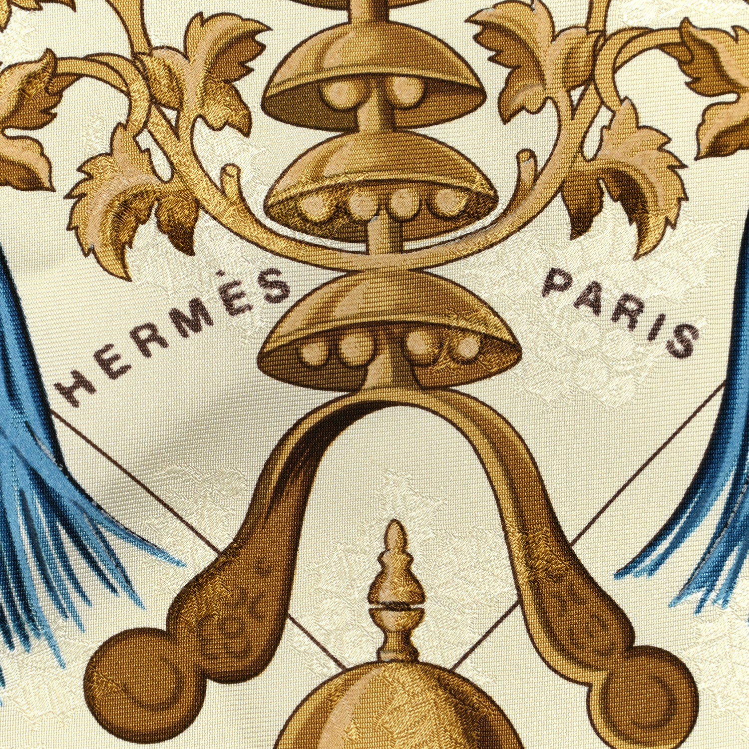 し*こ様 エルメス HERMES シルクスカーフ Plumes et Grelo Plumes et Grelots Hermes Jacquard Scarf - It's All Goode
