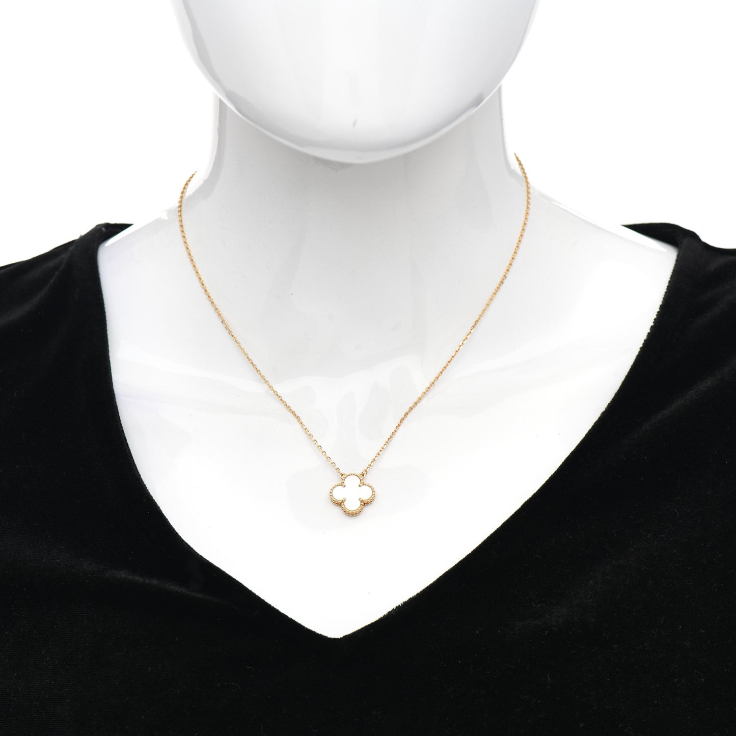 18K Yellow Gold Mother of Pearl Vintage Alhambra Pendant Necklace
