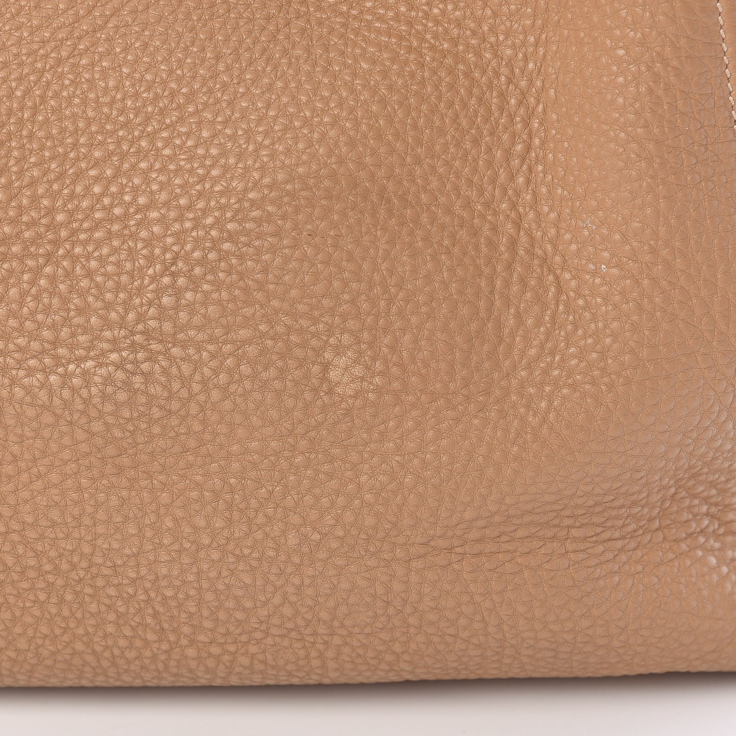 Vitello Daino Side Pocket Tote Sughero