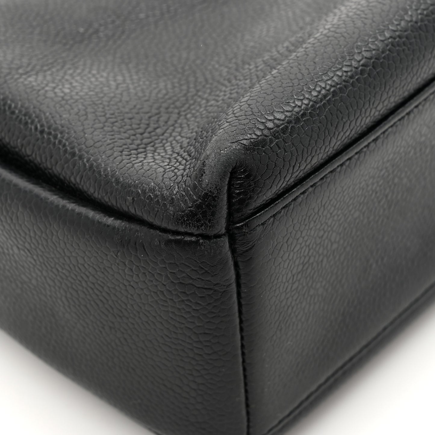 Caviar CC Shoulder Bag Black