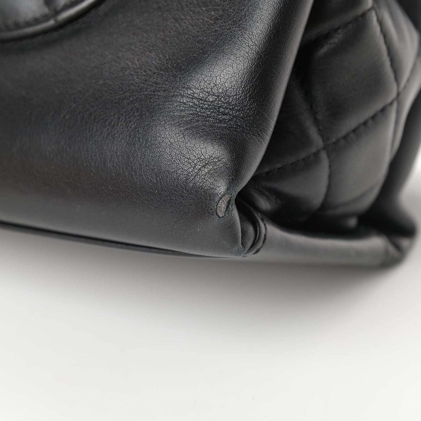 Calfskin Jumbo Tramezzo Flap Black