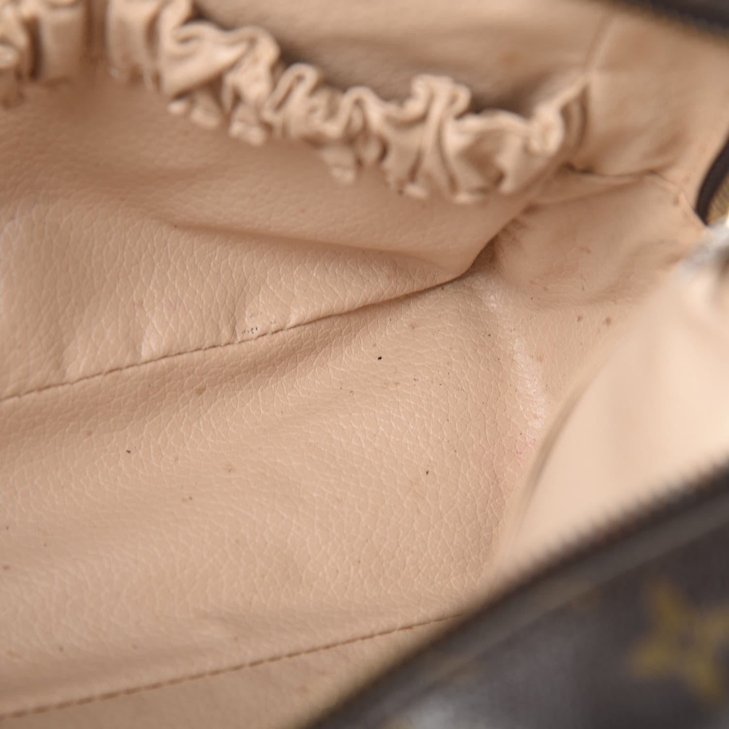 Louis Vuitton Monogram Trousse Toilette 28 11 of 14