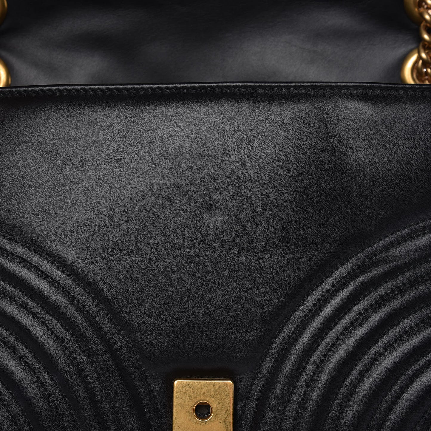 Calfskin Matelasse Medium GG Marmont Shoulder Bag Black