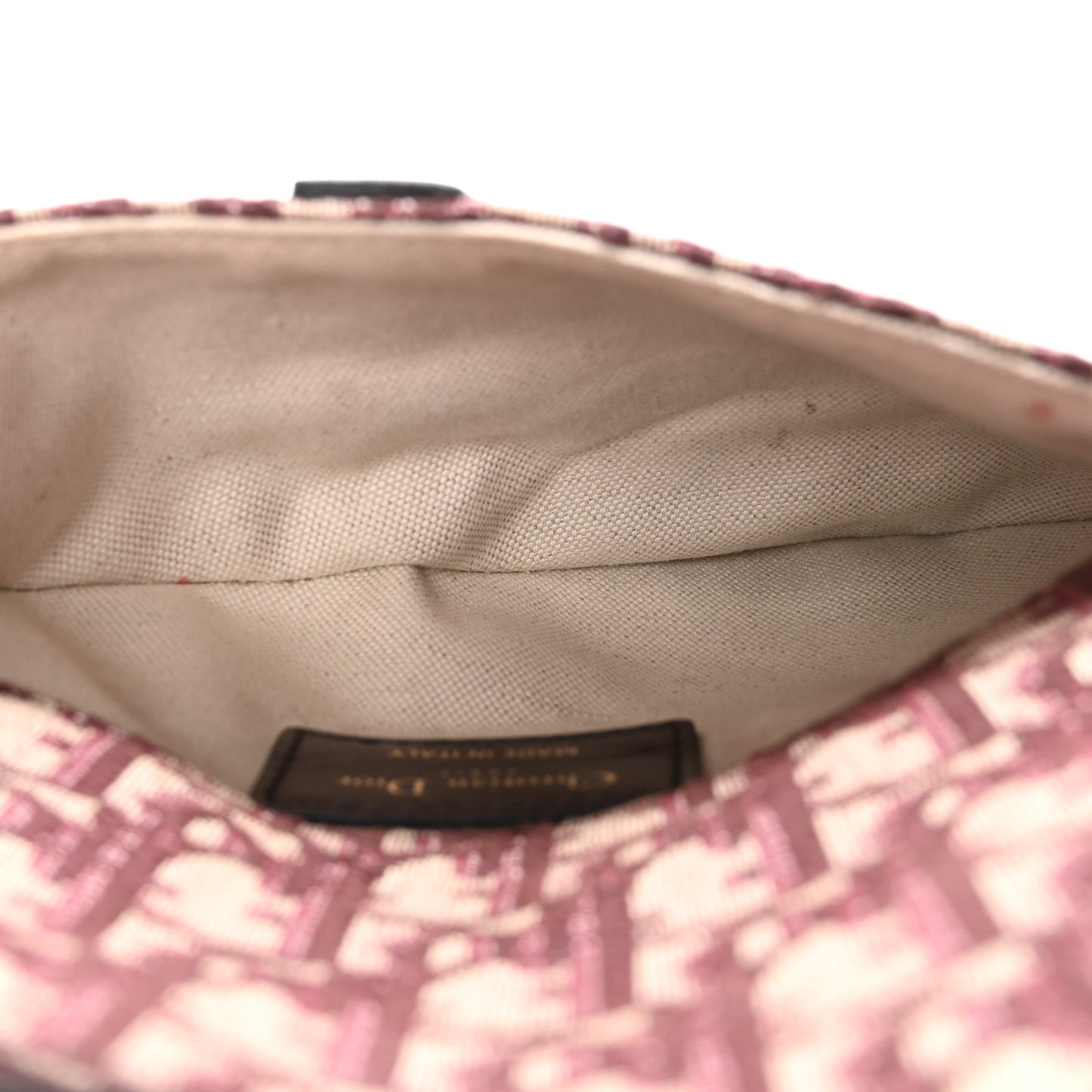 Oblique Saddle Belt Pouch Bordeaux